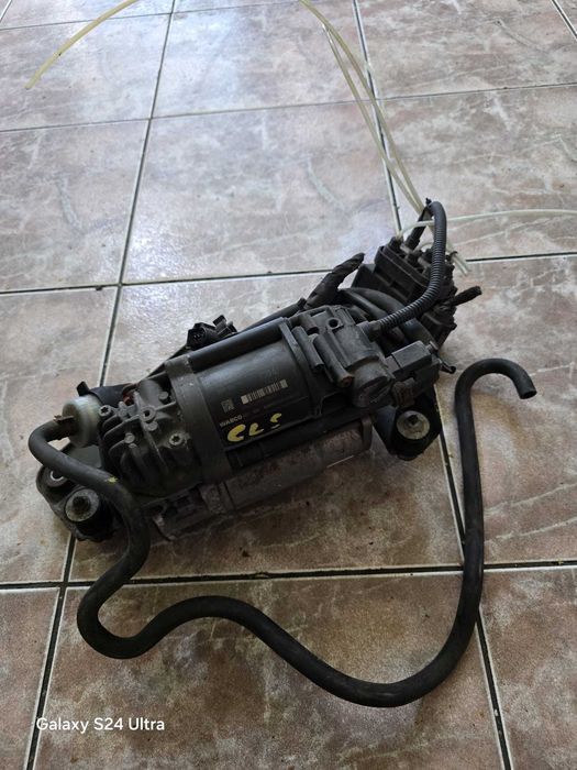 MERCEDES W218 CLS Kompresor Zawieszenia