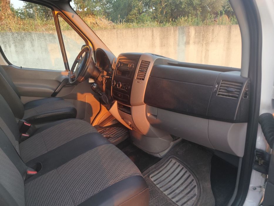 Volkswagen Crafter 35 2.0 TDI 136 CV teto médio