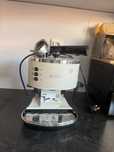 Sprzedam ekspres kolbowy DeLonghi