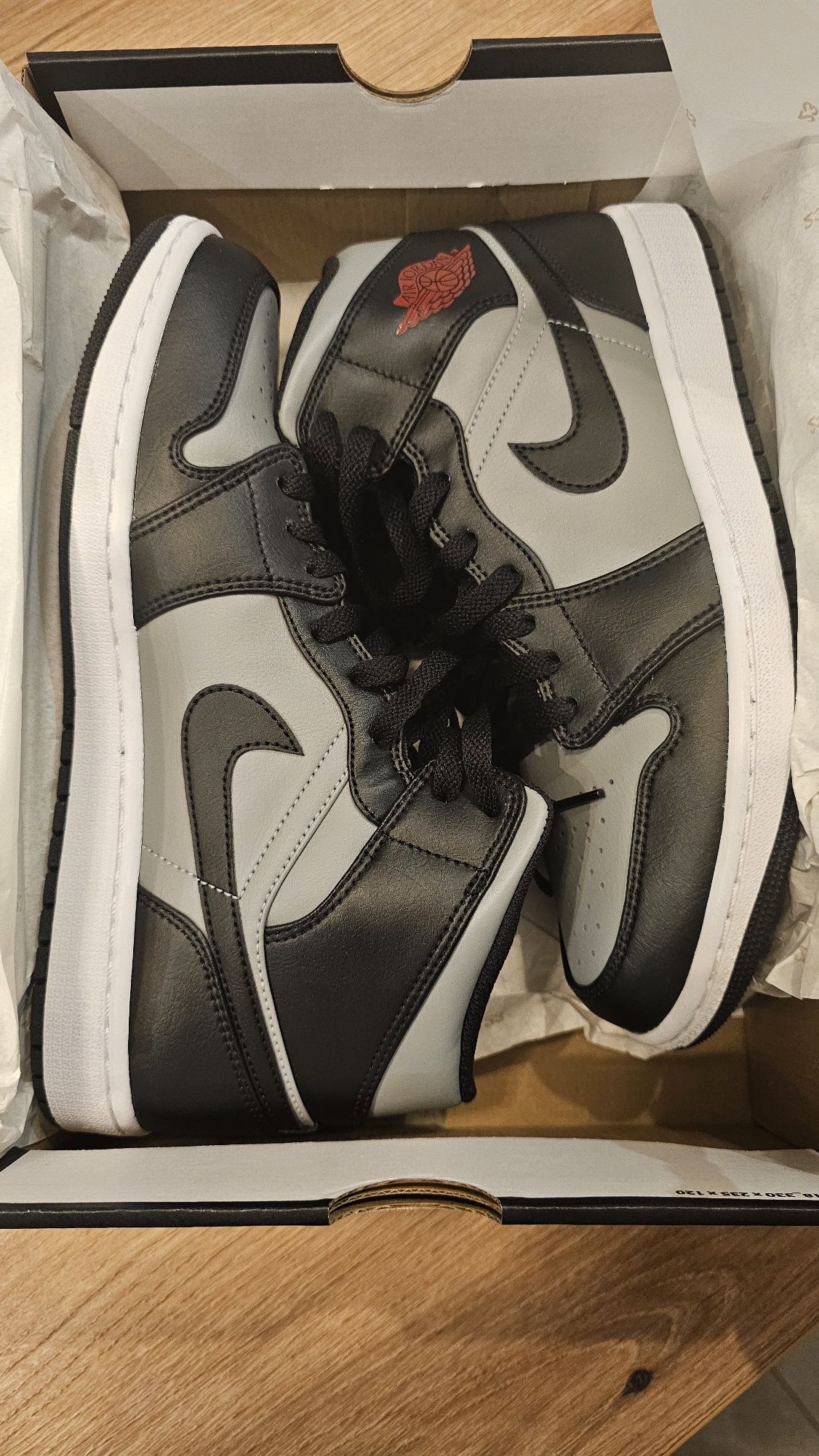 Nowe Air Jordan 1 Mid Shadow Red– rozmiar 44