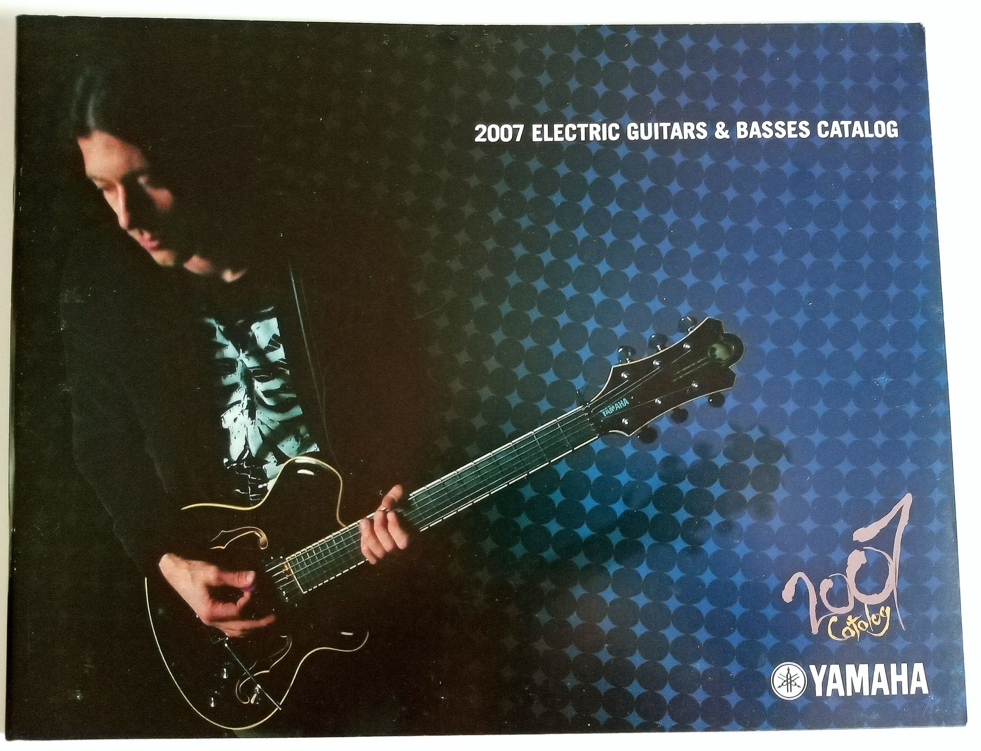 Yamaha  CV820 WB Wes Borland Signature