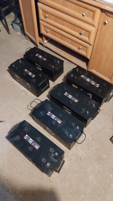 Akumulator centra pro 12V ,180 Ah.