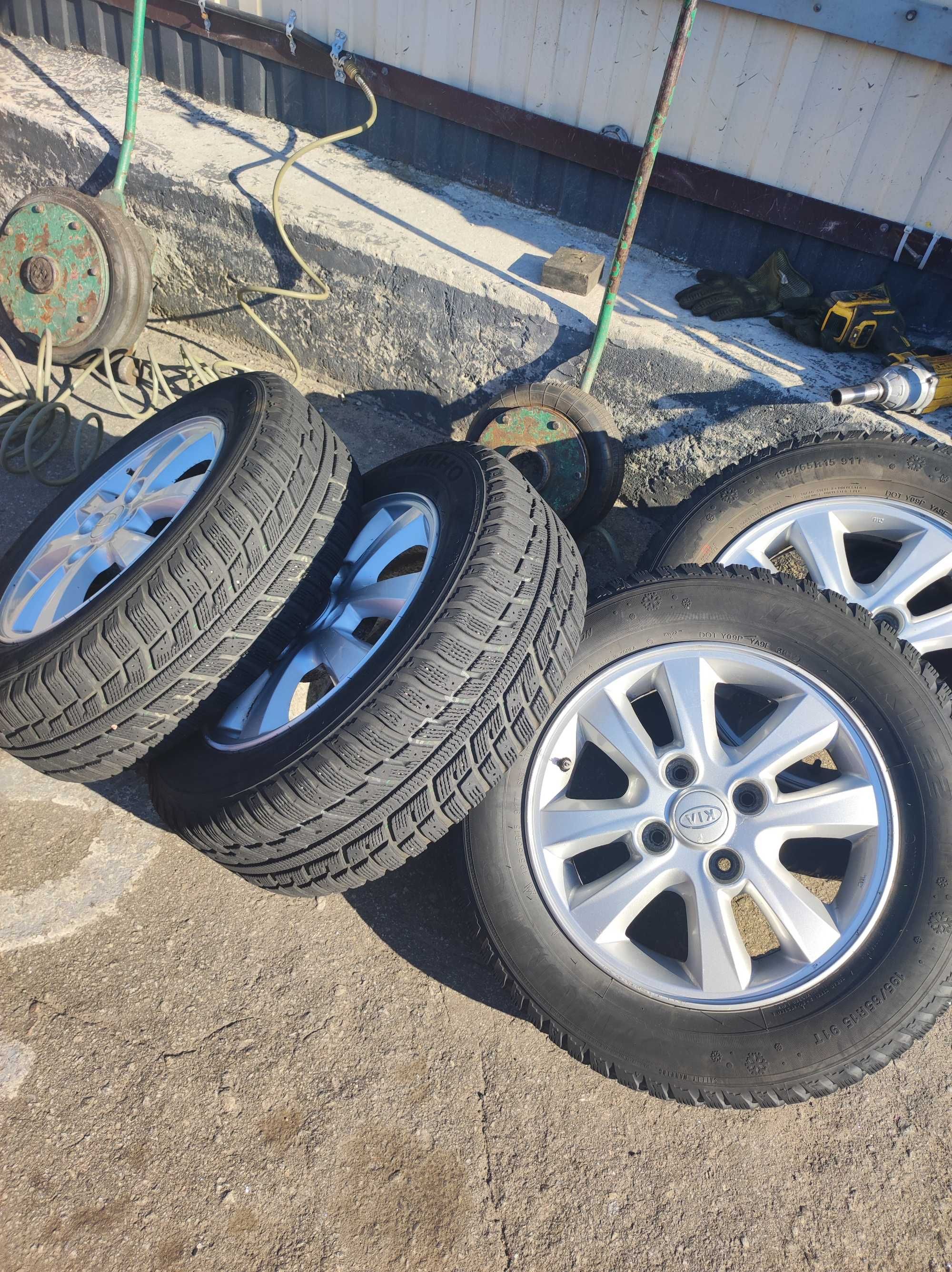 Диски рідні з Kia Cerato 2008р.в. R15 4x114,3 стан гаражне зберігання