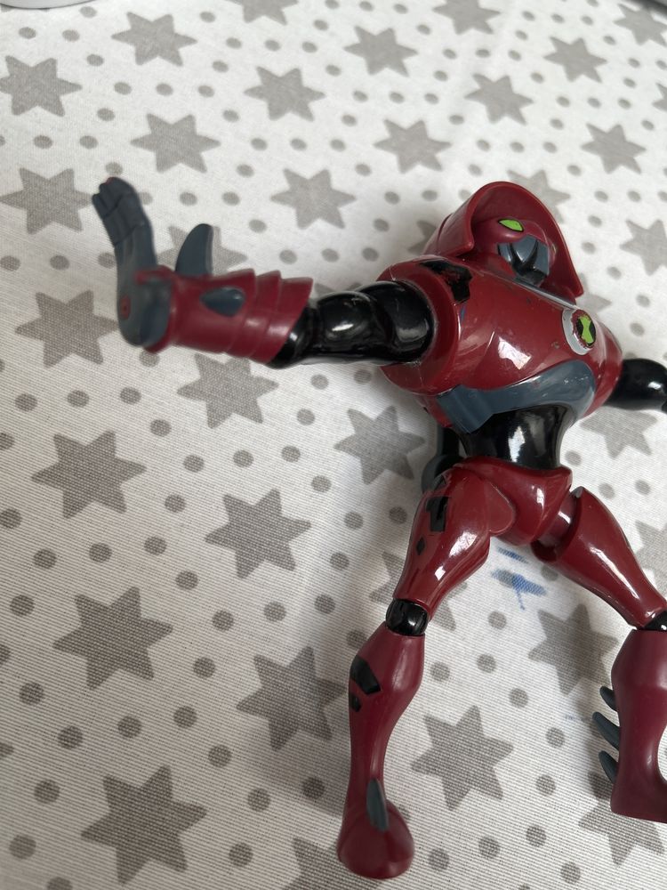Figurka Ben 10 wodny Nahaj