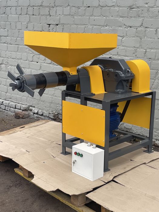 Маслопресс МП-150. Маслопрес шнековий, холодного віджиму. Олійниця.