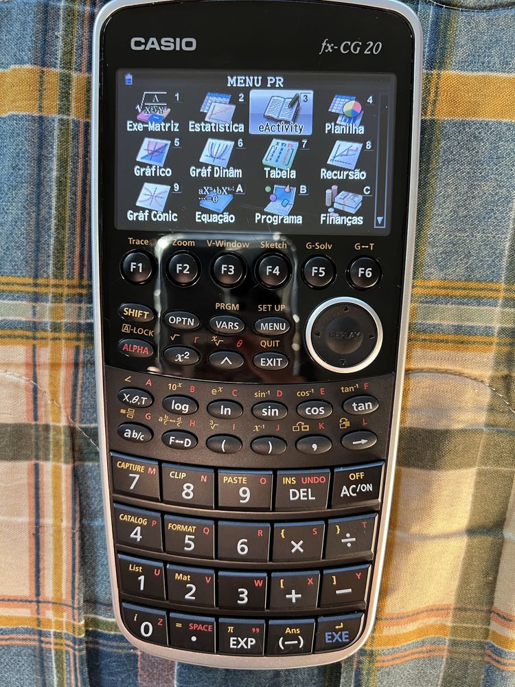 calculadora gráfica Casio fx-CG20 em bom estado de funcionamento.
