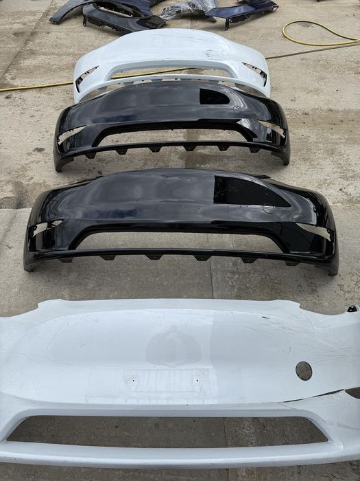 Передні бампера Tesla Model 3 / y