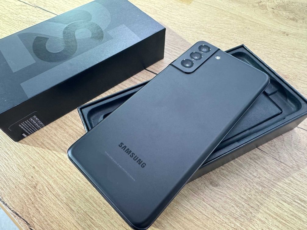 Samsung S21 Plus 12/128Гб, 6.7", dragon 888, 1 сім + еСім.