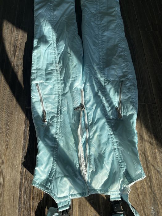 Продам лыжный комбенезон р 38