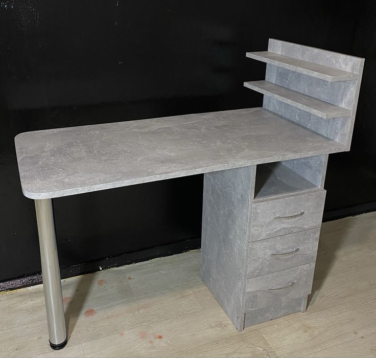 Стіл манікюрний,Стол маникюрный