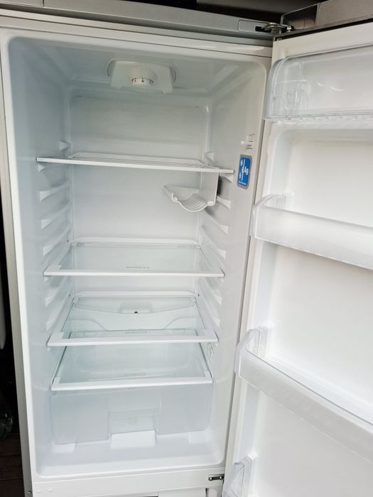 Lodówka Beko Srebrna 100% Sprawna Transport