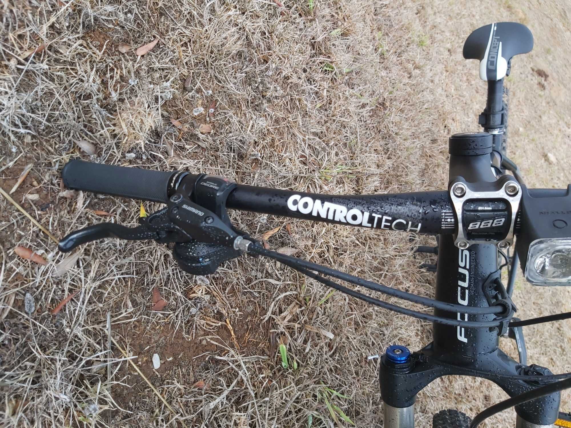 Bicicleta BTT FOCUS Black Forest 27,5