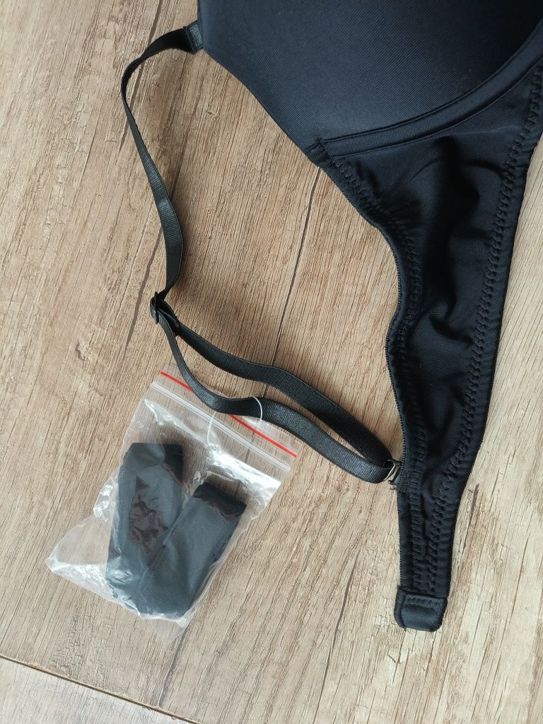Czarny stanik push up 80B Nowy
