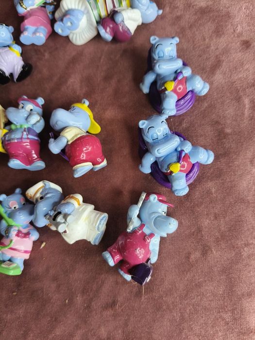 Stare figurki Kinder niespodzianka hipopotamy 136