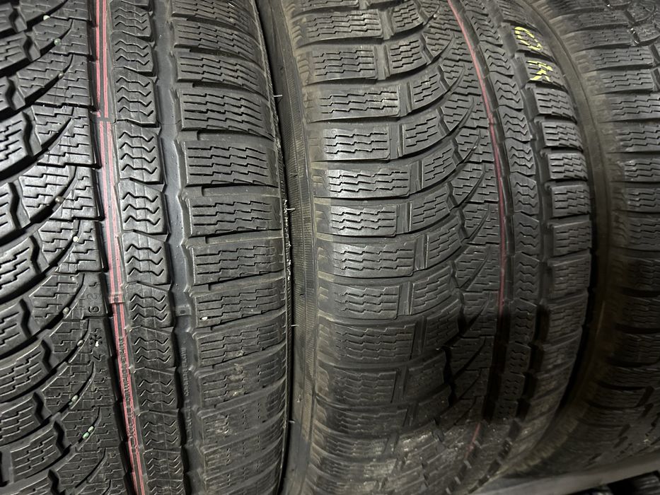 Резина 245/45/19 Nokian R19 зима комплект 95%