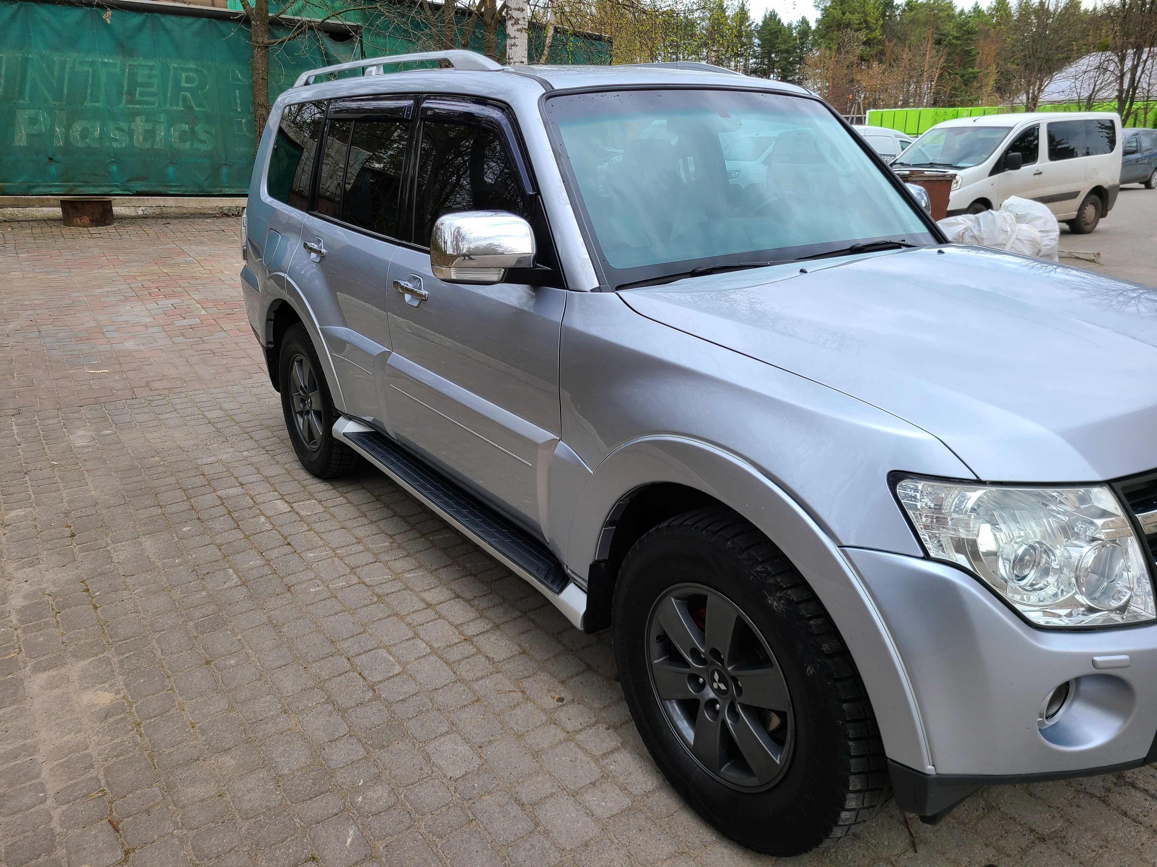 Mitsubishi Pajero Wagon 2008