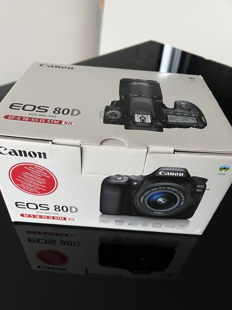 Máquina fotográfica Canon 80D