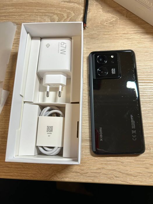 Телефон Xiaomi 13t