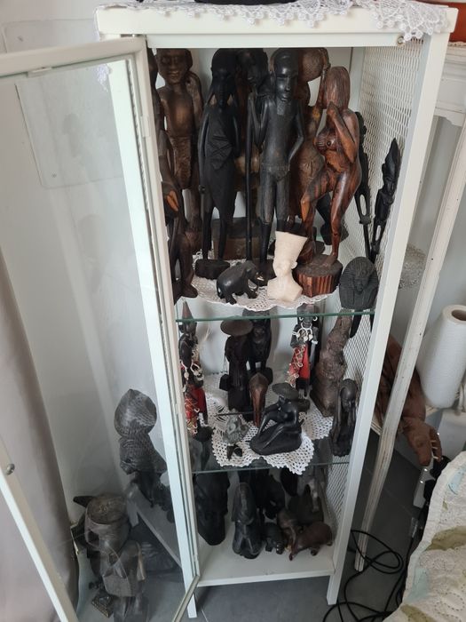 Lote de estatuas africanas