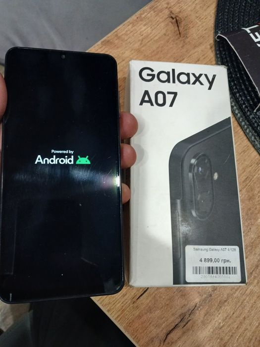 Samsung A07 128 GB Мобильный телефон Самсунг  с чехлом и зарядкой