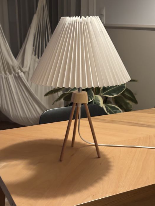 Lapmka nocna na drenianych nóżkach