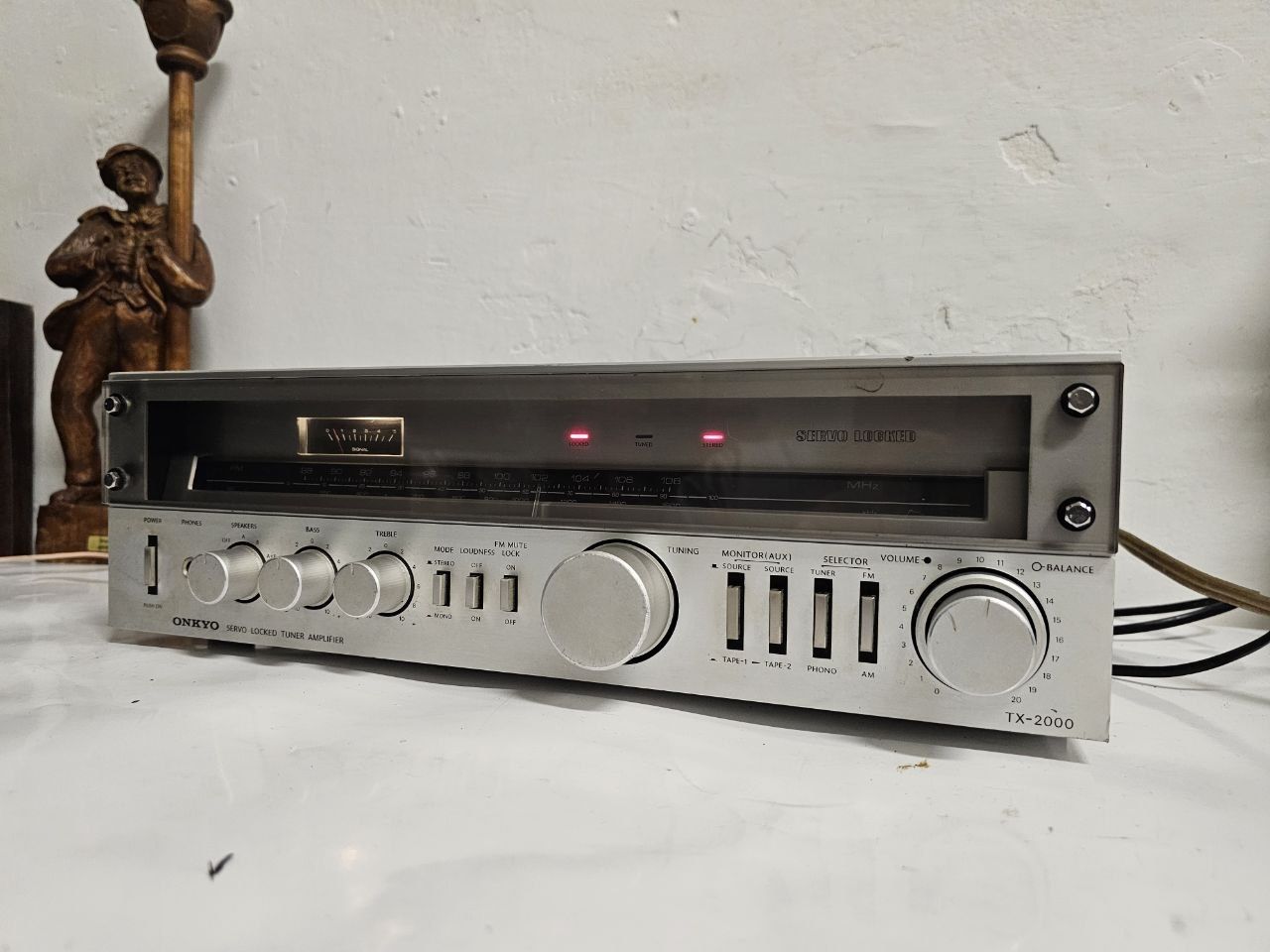 Stereo Amplituner Onkyo TX-2000, 2*40 Wat+1