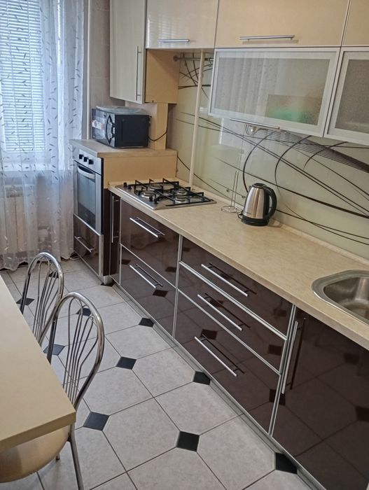 Сдам 3кімн Центр повністю комплектована всім необхідним для комфорту