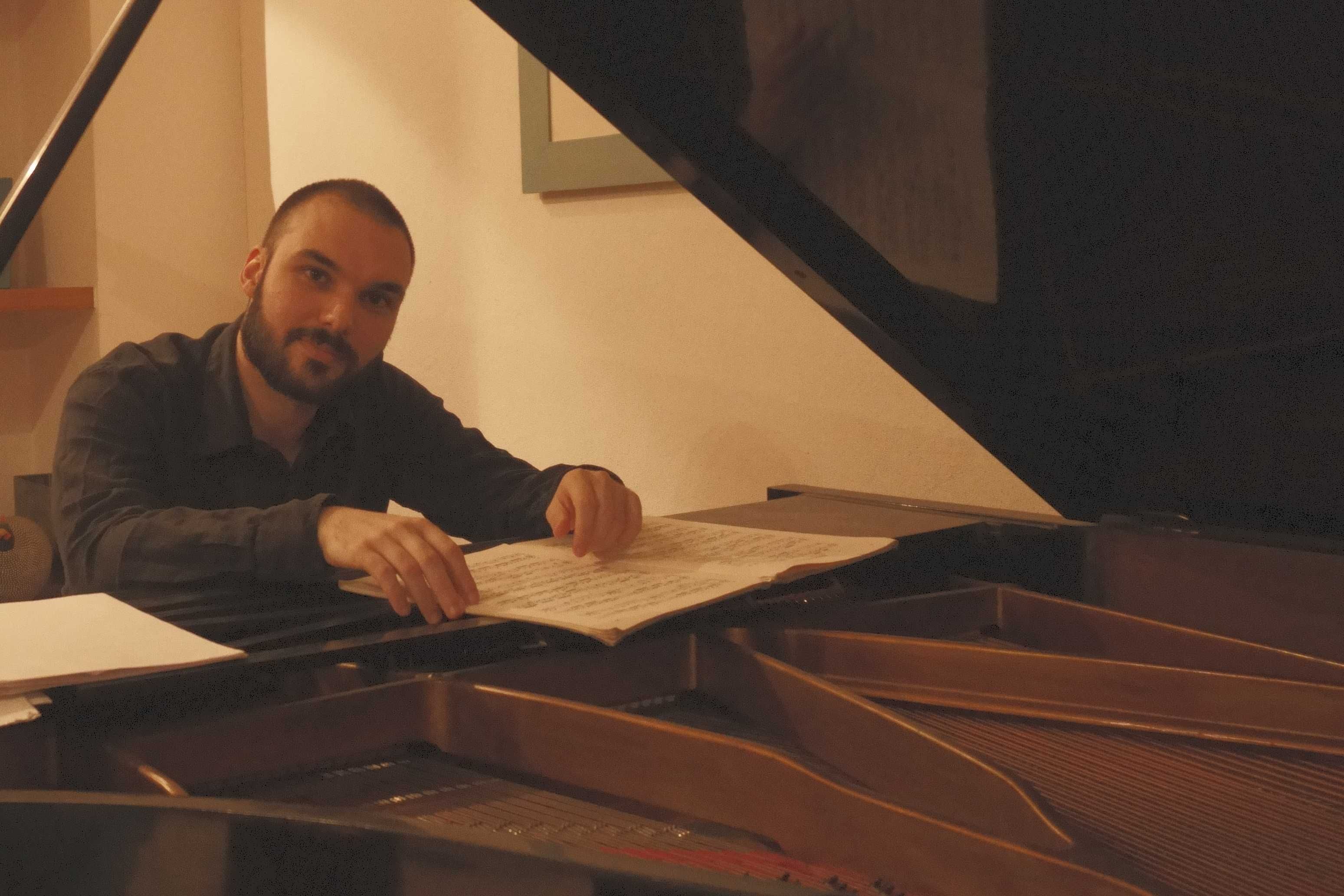 Aulas de Piano e Canto: Professor com Experiência Internacional