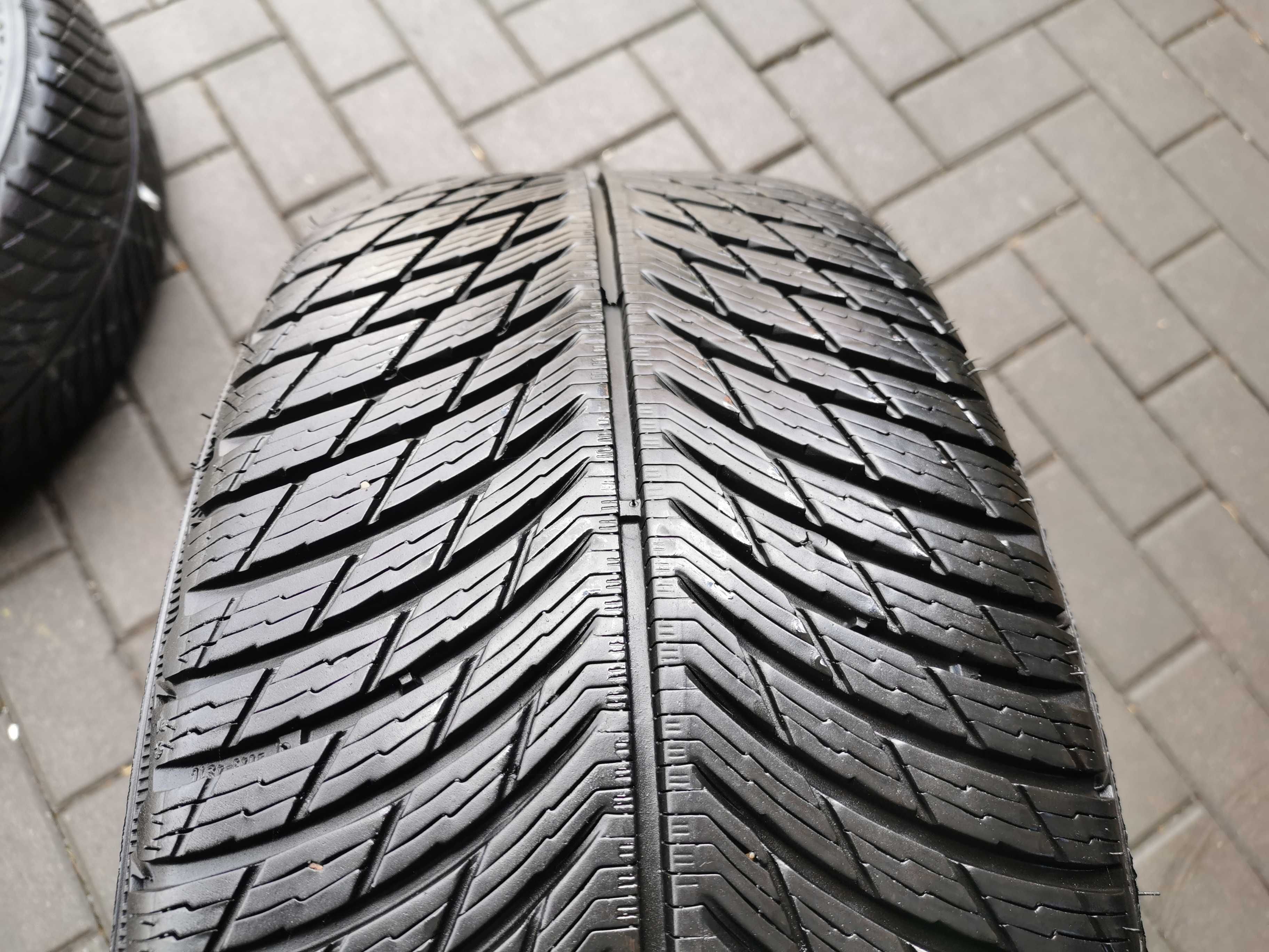 235/45 98V R18 MICHELIN Pilot Alpin 5 8mm 2020r Zimowe Opony 4szt