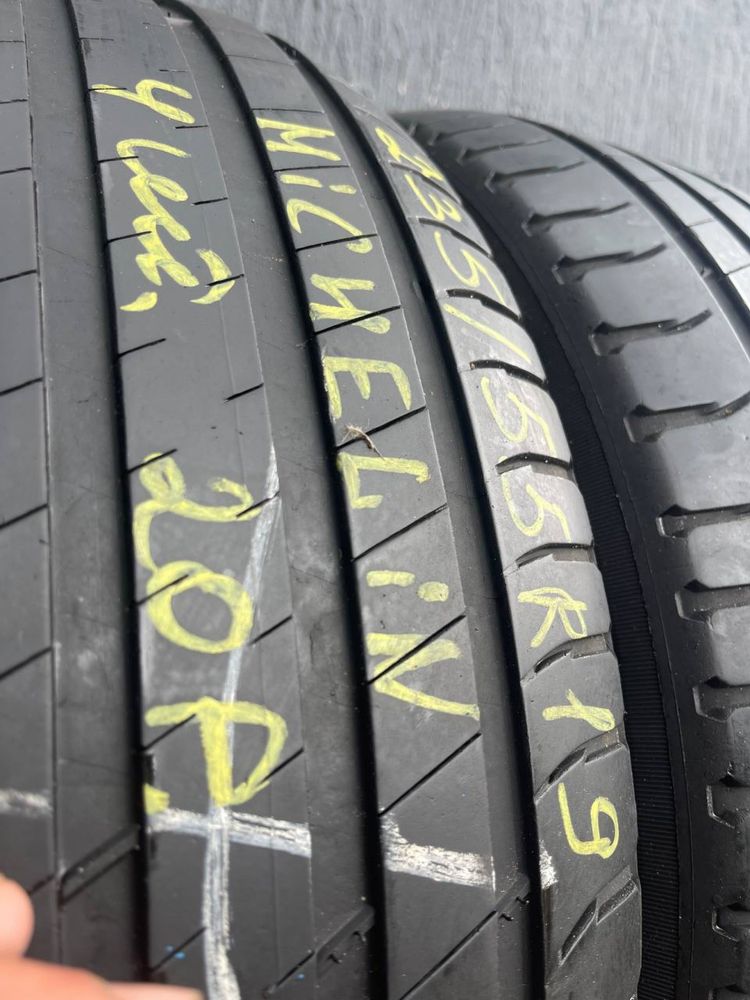 Шини бу 235/55/ r19 літо Michelin