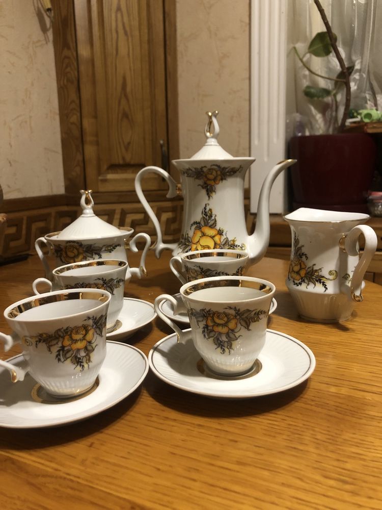 Кофейный сервиз в отличном состоянии.