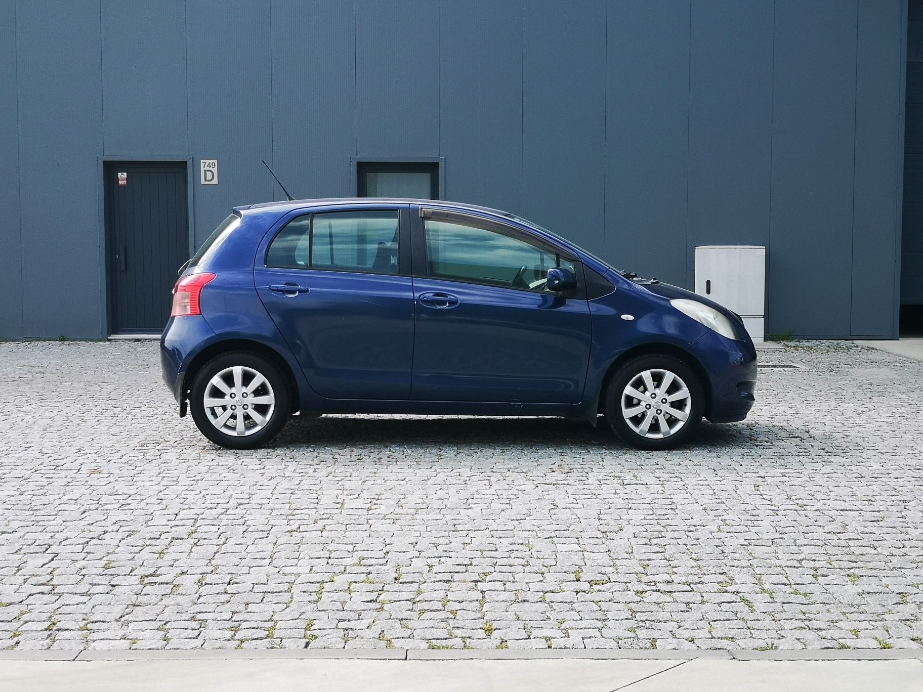 Toyota yaris 1.0 vvti