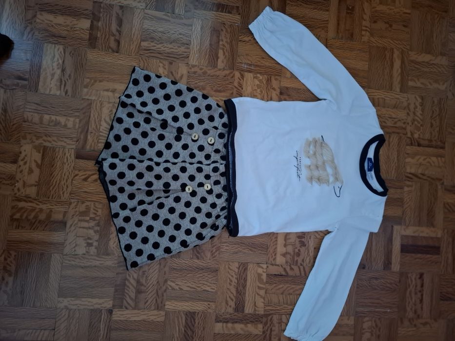 Conjunto calção e camisola da menina