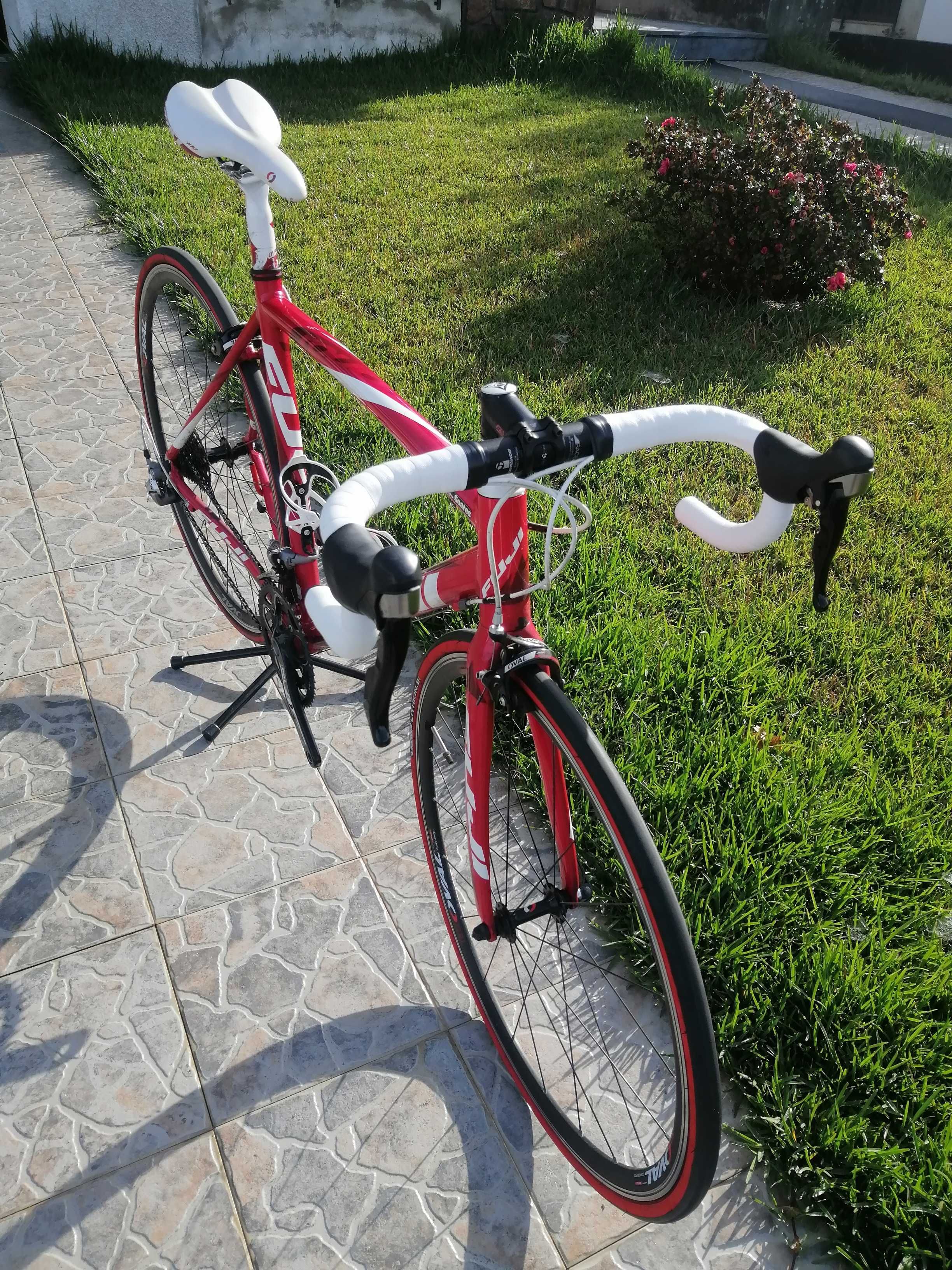 Bicicleta de estrada FUJI