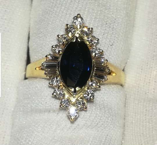 Золотое кольцо 585 проба ,сапфир и бриллианты. Размер 18 Сертификат