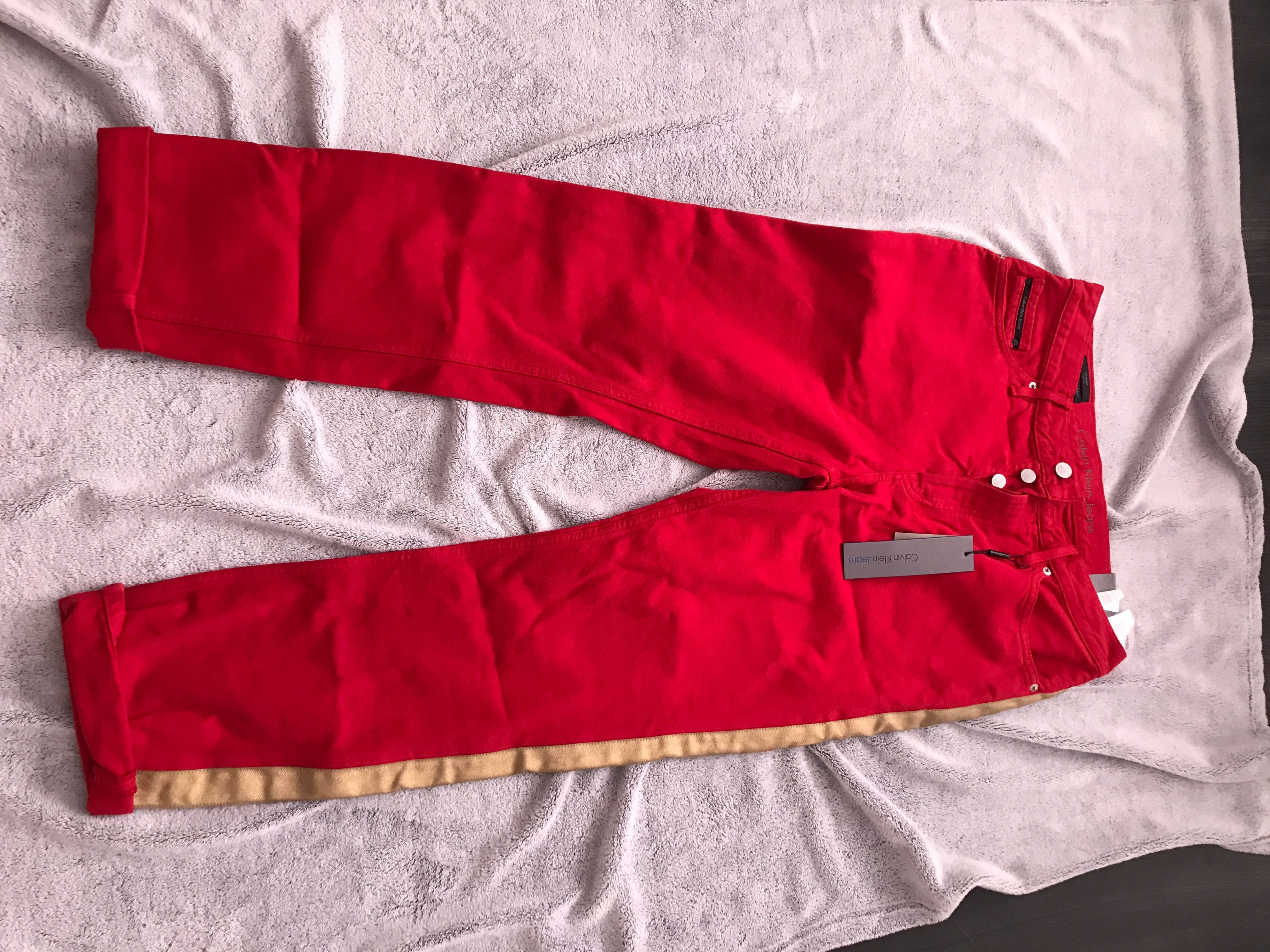 Czerwone spodnie calvin klein