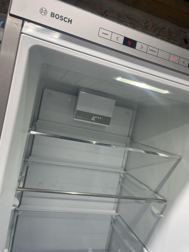 Холодильк Bosch A+++