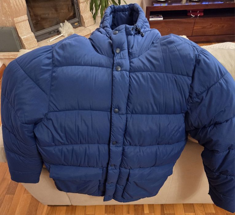 Blusão penas marca GAP