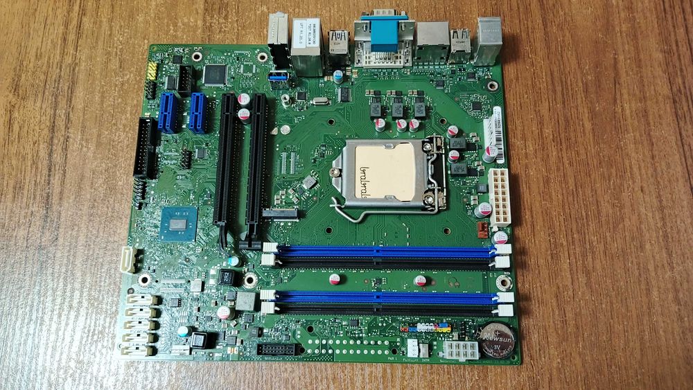 Материнская плата под ремонт HD6870/1151/AM3+/1155/1150(РАДИАТОРЫ)SSD