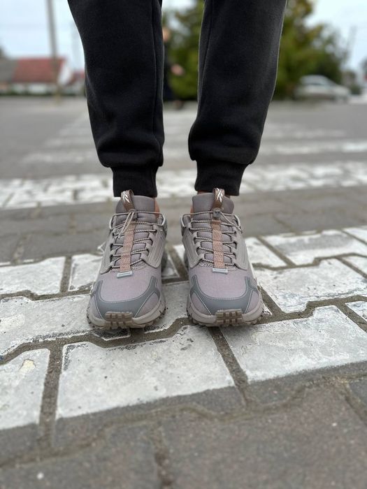 Кросівки чоловічі Reebok Zig Kinetica Beige Fur та High Black Fur 44р