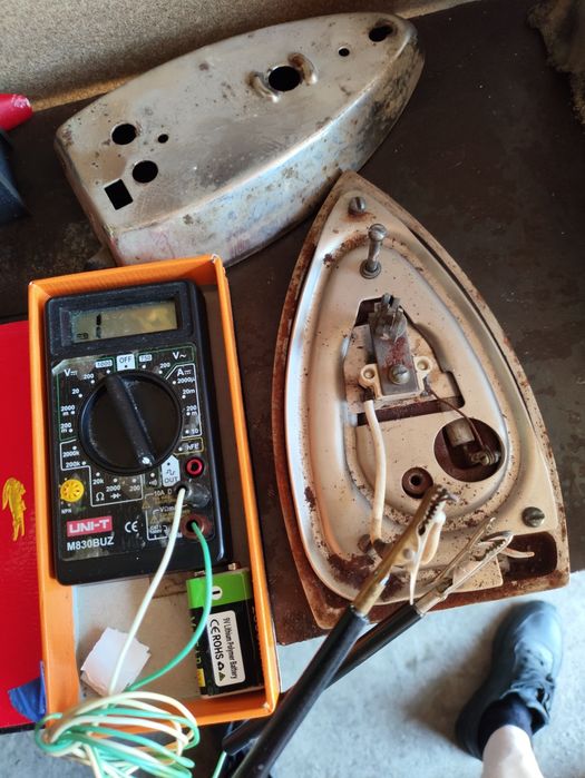 Плита  товста від праски утюга