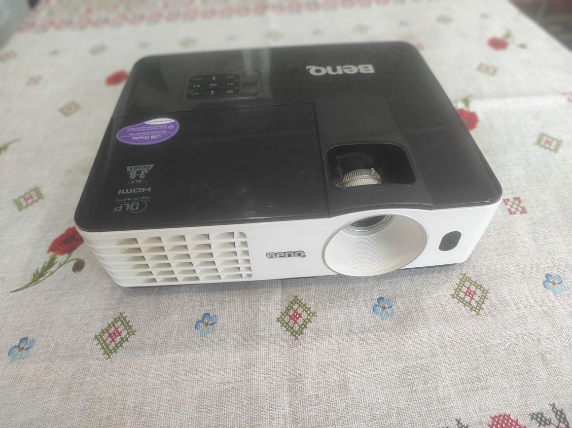 Мультимедійний проектор BenQ MX660P