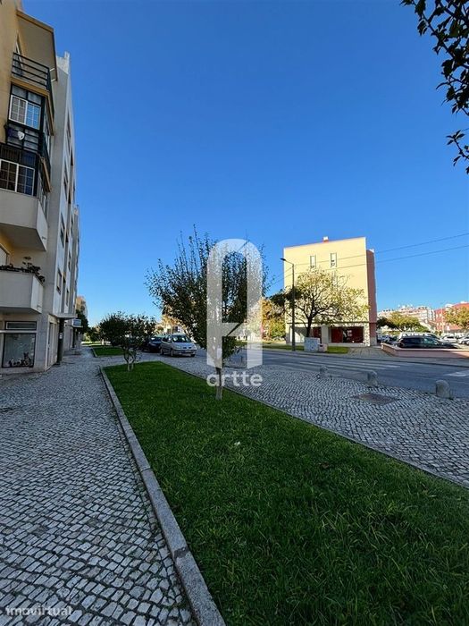 Loja para Venda, Barreiro, Setúbal