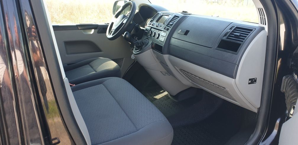 Volkswagen transporter t5 4x4 DSG automat klima webasto t6 caravelle