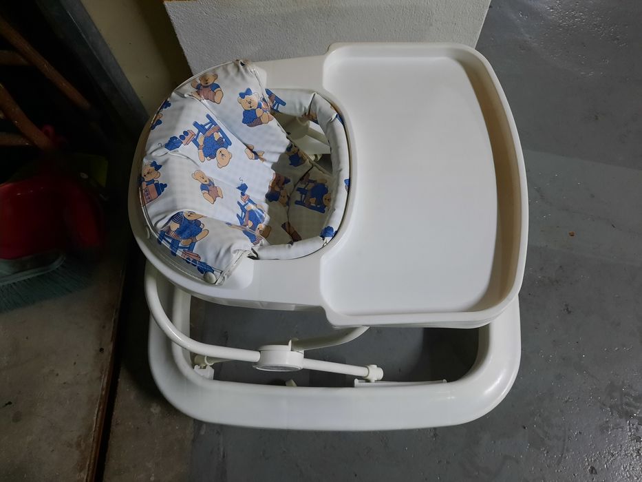 Andador usado em bom estado