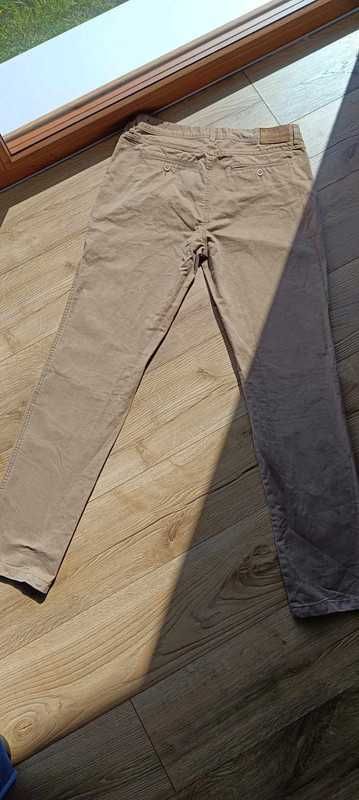 Jeansy Top Secret