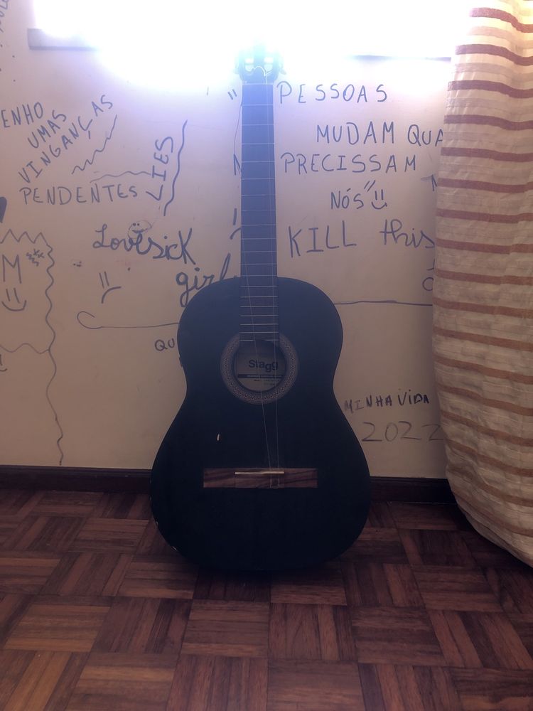 Viola so com uma corda