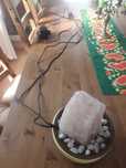 Lampa solarna z wodospadem