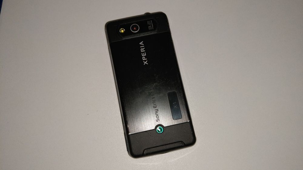 Xperia X1 pierwszy model z seri xperia dla kolekcjonera