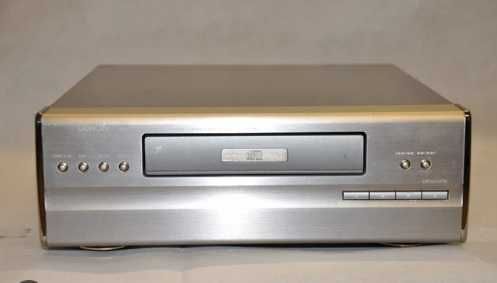 OKAZJA Odtwarzacz plyt do wiezy cd Denon ucd 90